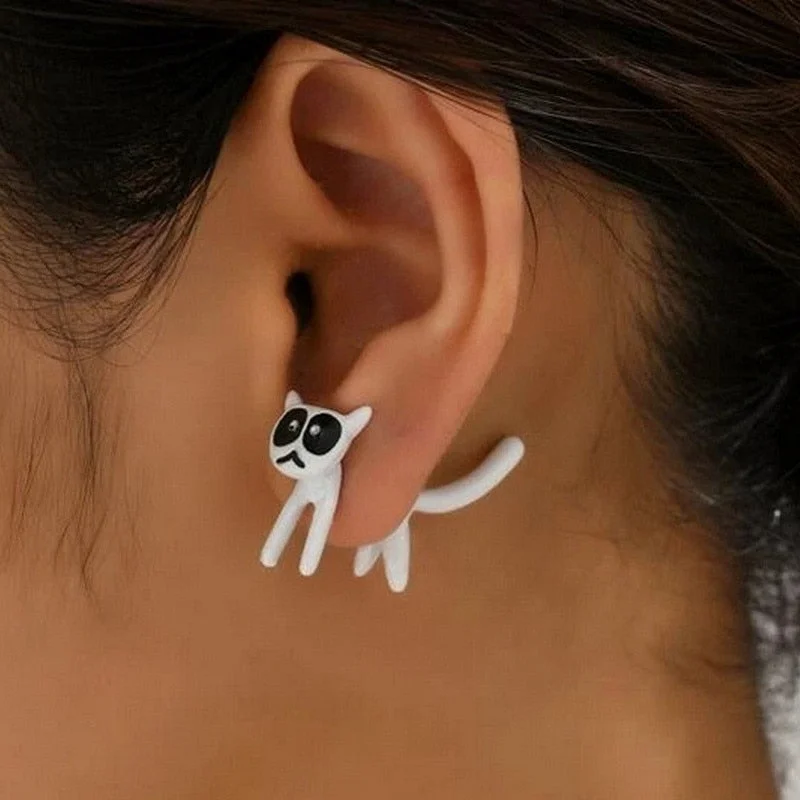 Fun cat-shaped earrings, a unique animal design in white