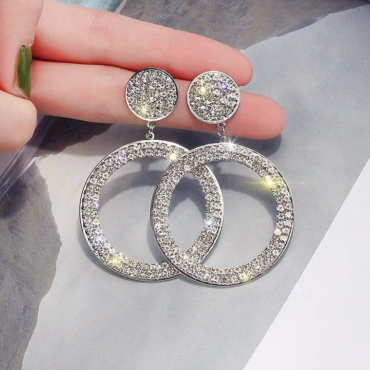 Shiny crystal hoop earrings with round pavé earrings