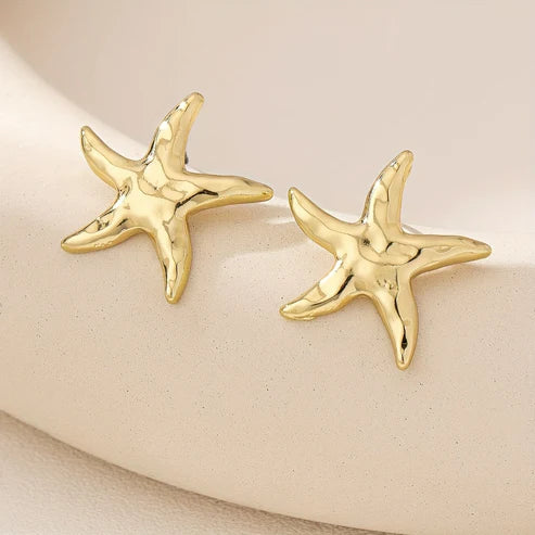 Textured Starfish Earrings with a Sparkling Design