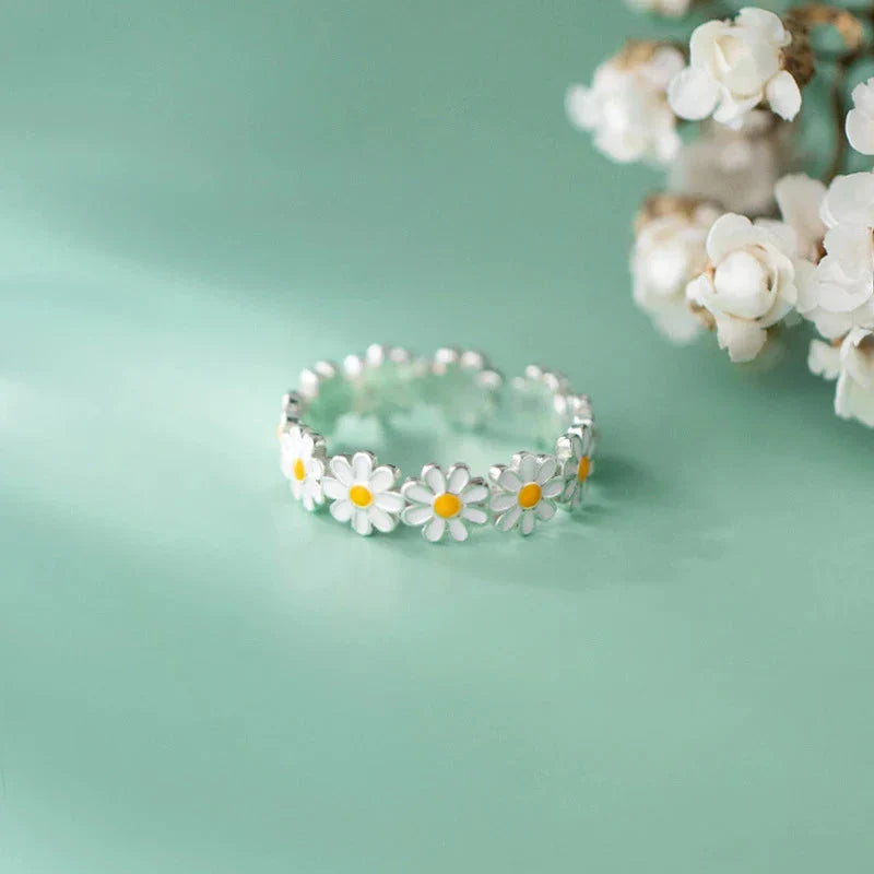 Adjustable Daisy Flower Ring