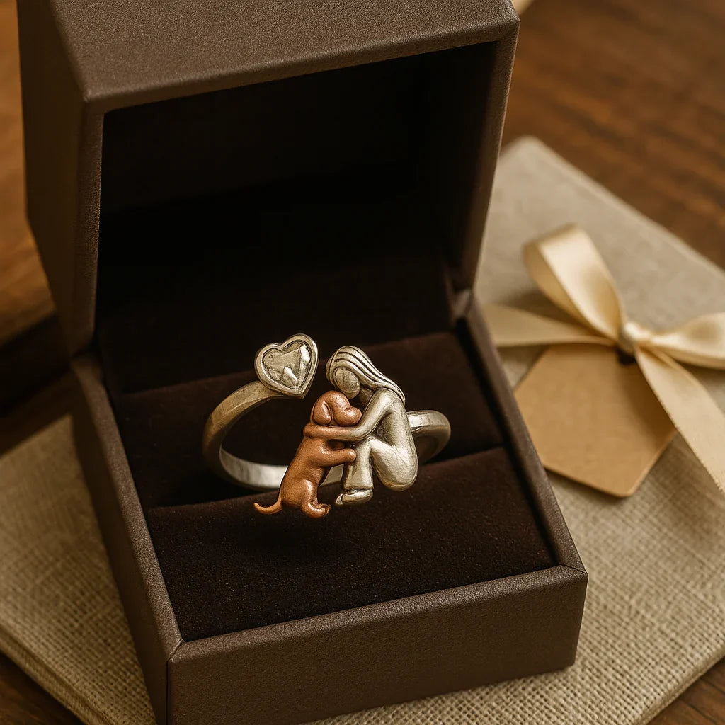 Open Ring "Unconditional Love" with Heart-Shaped Cubic Zirconia
