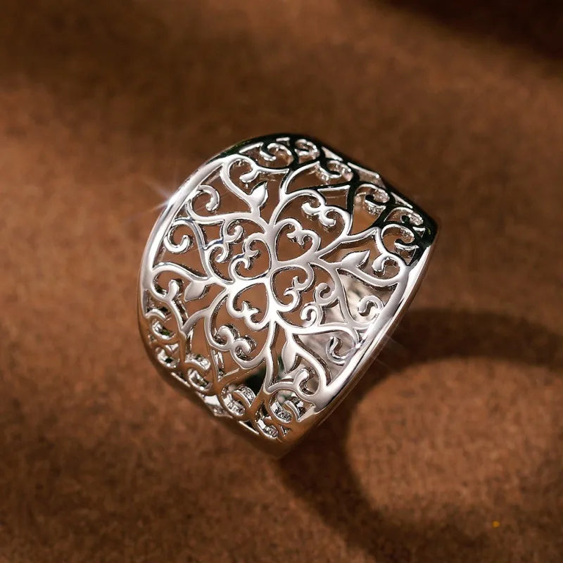 Vintage Ring with Heart Design