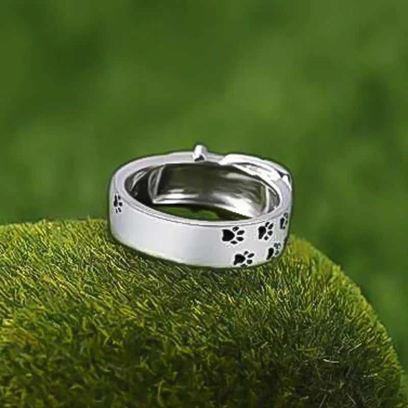 Elegant Paw Print Ring
