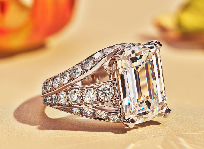Elegant Square Ring
