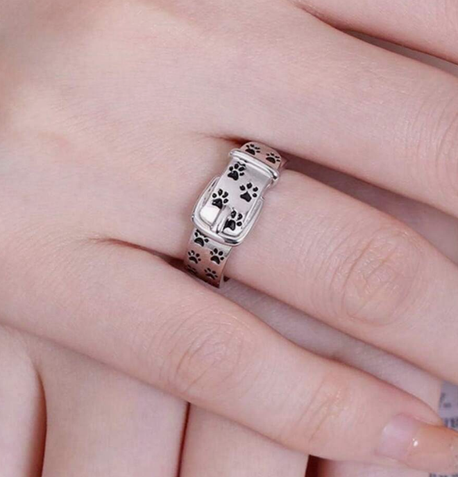 Cat Paw and Collar Ring