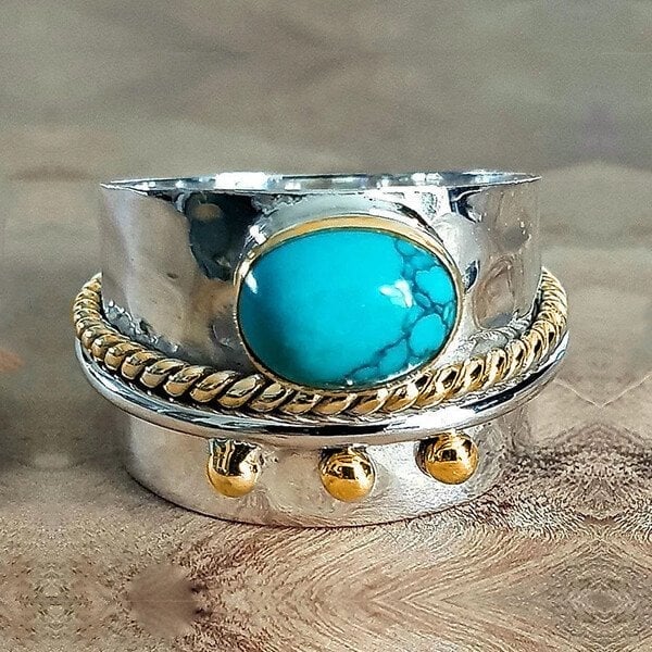 Vintage Ring with Sapphire