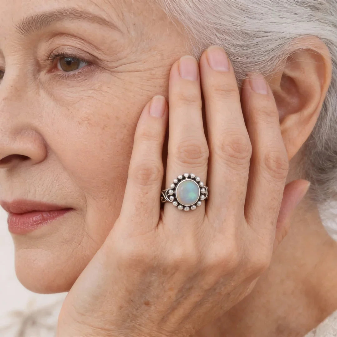 Vintage Silver Ring with Natural Opal