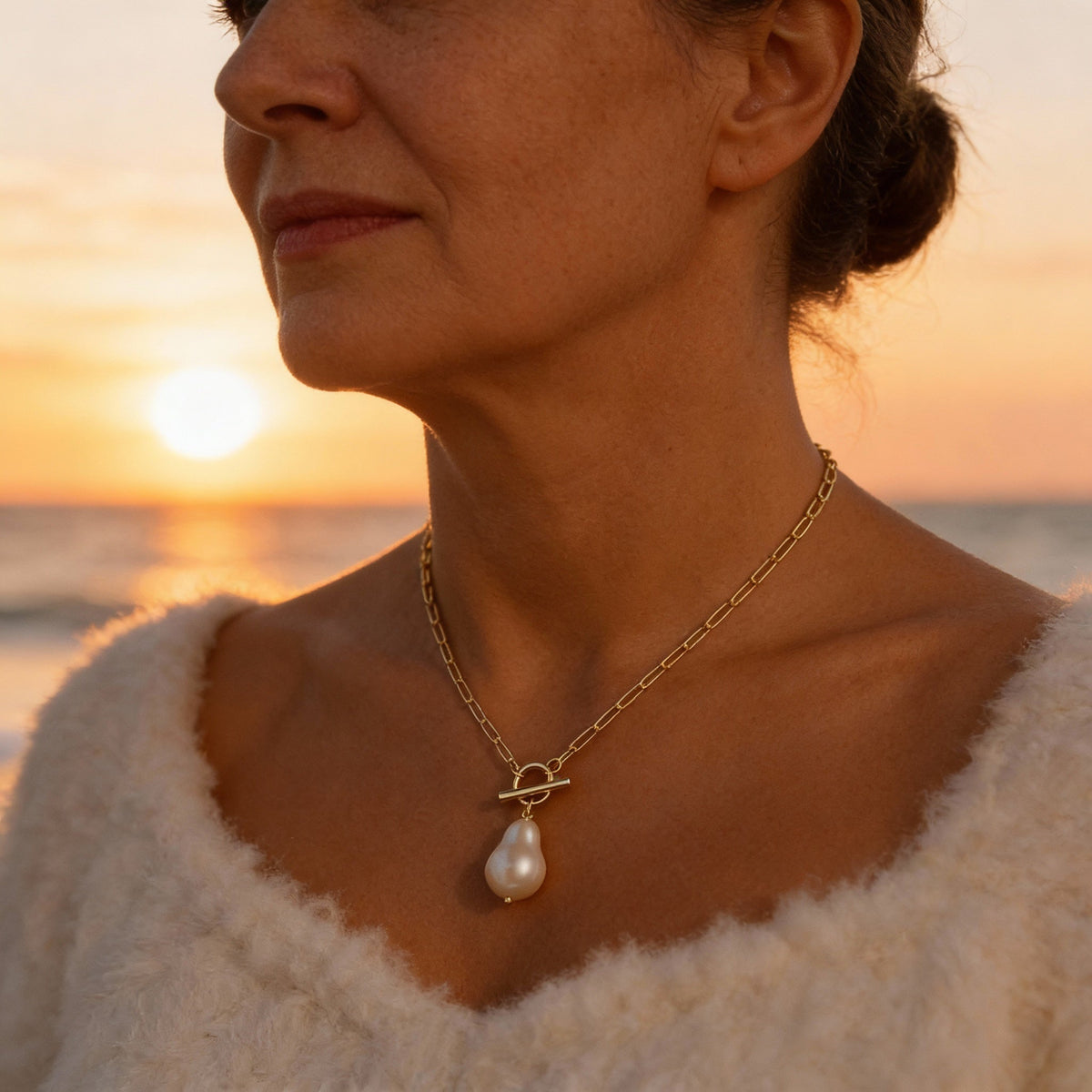 Elegant Baroque Pearl Necklace with T-Bar Clasp and Link Chain