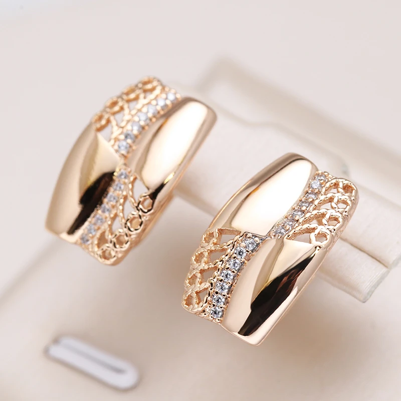Sparkling cubic zirconia earrings with an elegant openwork design