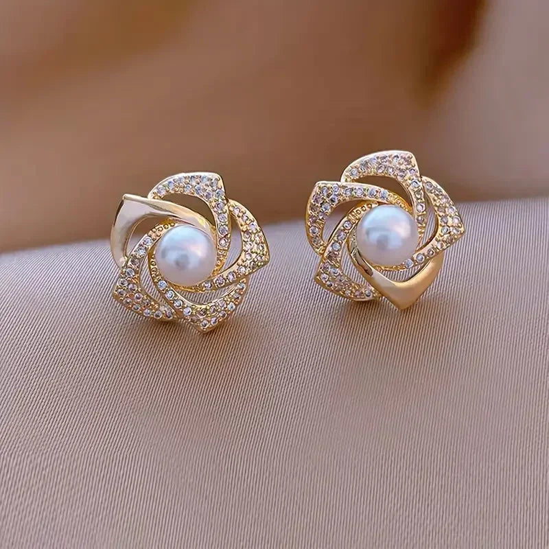Elegant Spiral Pearl Earrings with Brilliant Cubic Zirconia Details for Women