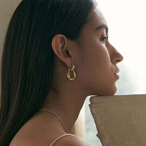 Vintage-style two-tone oval geometric earrings