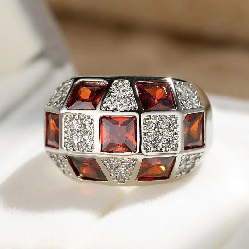 Vintage Ring with Green Leaf Stone