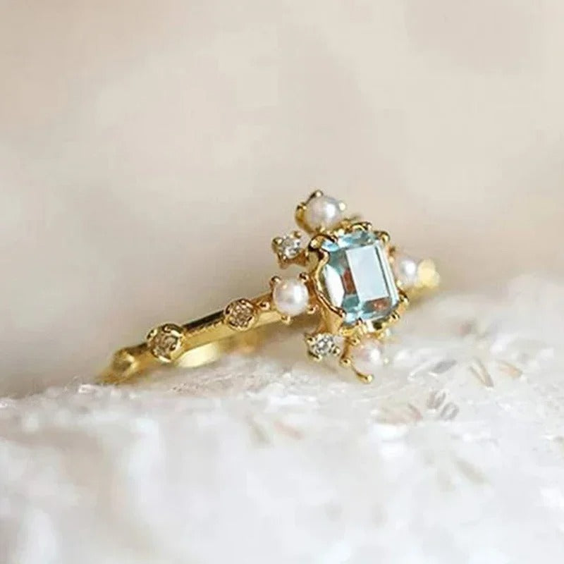 Vintage Ring with Pearl Inlays