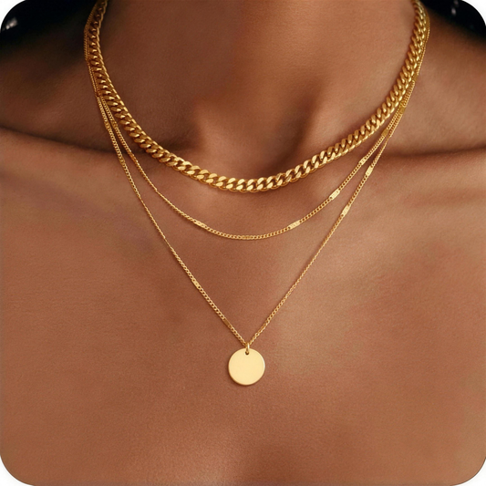 Three-Layer Chain with a Delicate Disc Pendant for Elegant Outfits
