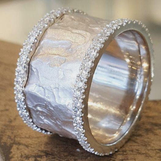 Vintage Silver Ring with Cubic Zirconia