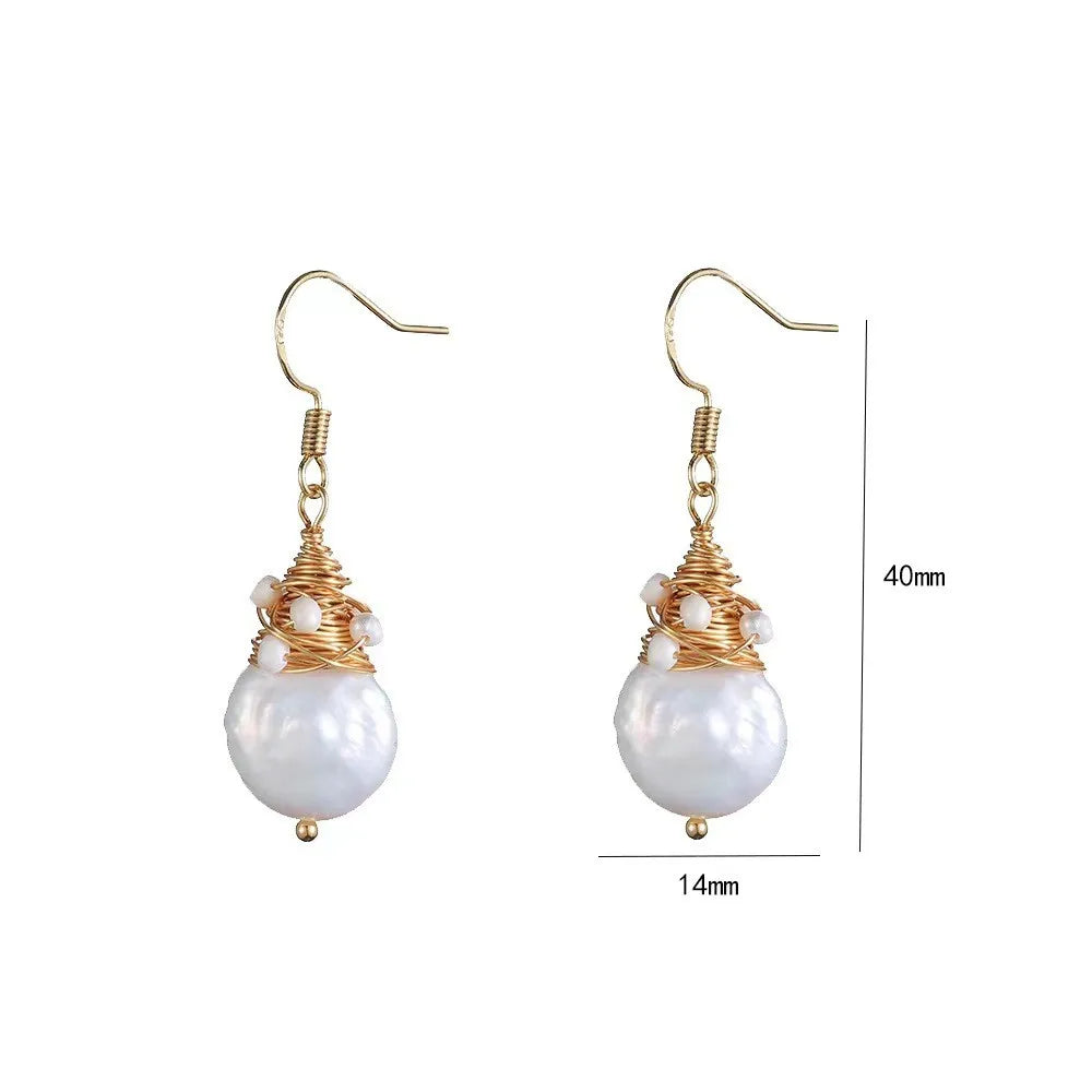 Elegant earrings with freshwater pearls and wire detailing