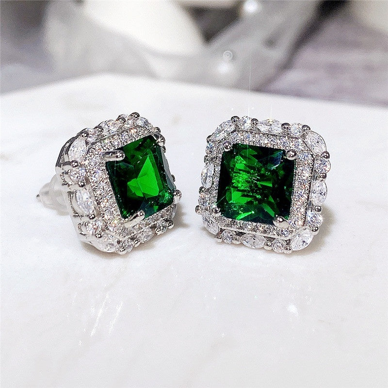 Elegant Emerald Green Zirconia Earrings with Sparkling Setting
