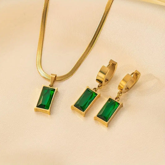 Elegant Emerald Green Jewelry Set: Rectangular Pendant and Matching Earrings