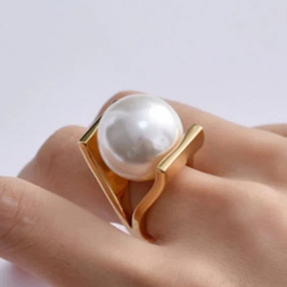 Vintage Ring with Pearl