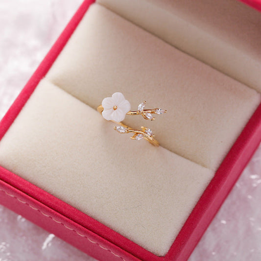 Adjustable Vintage Ring with Leaf