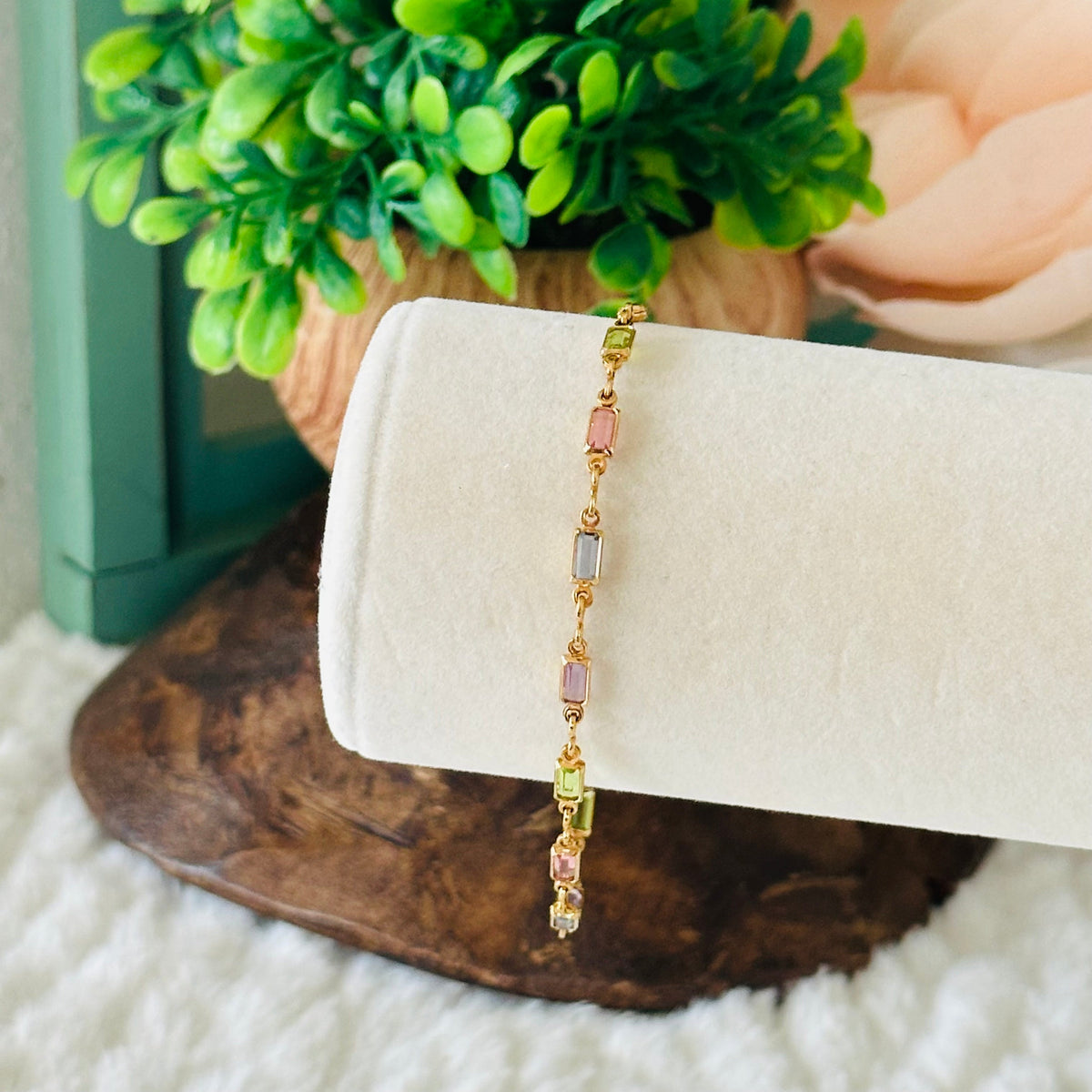 Bracelet with multicoloured rectangular stones