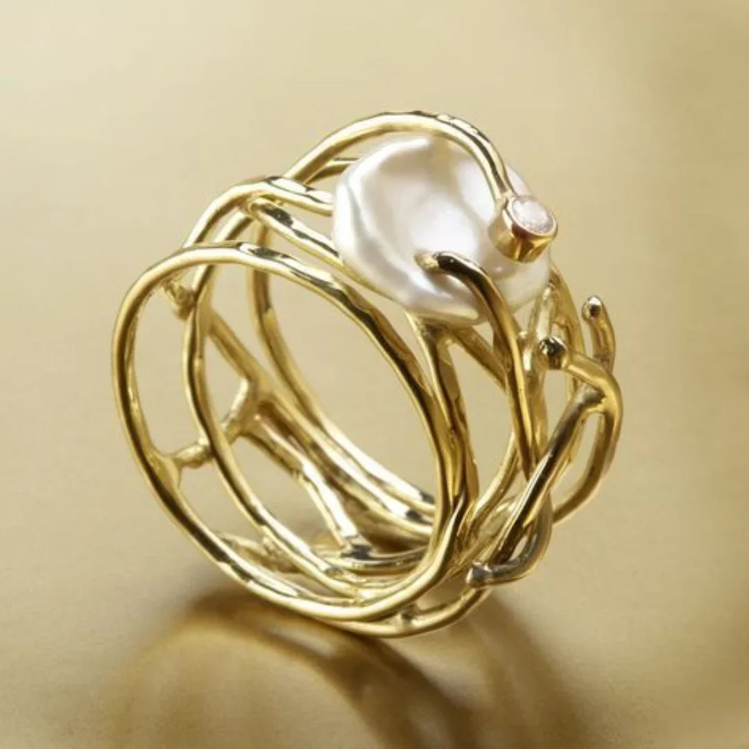 Vintage Pearl Ring — Timeless Elegance
