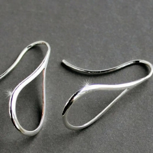 Elegant teardrop-shaped earrings for women with a modern design