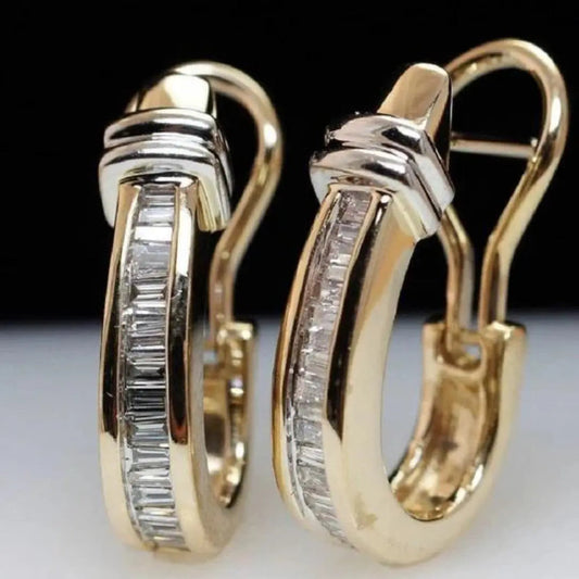 Elegant earrings set with brilliant-cut baguette diamonds