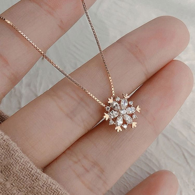 Sparkling Snowflake Crystal Necklace with Brilliant Cubic Zirconia