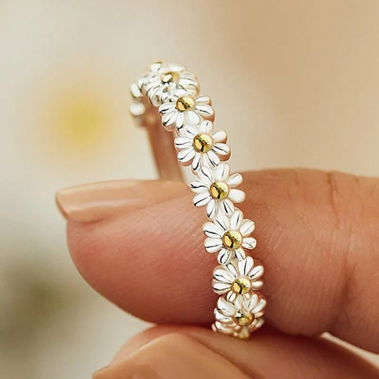Vintage Spiral Ring with Cubic Zirconia