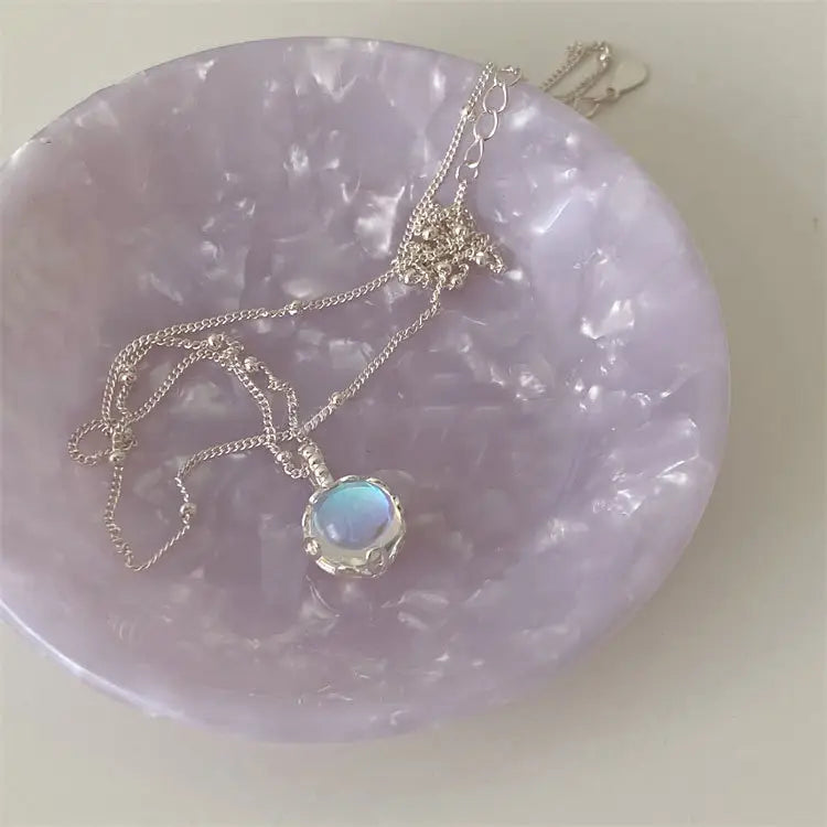Elegant Moonstone Necklace with Filigree Setting and Delicate Chain