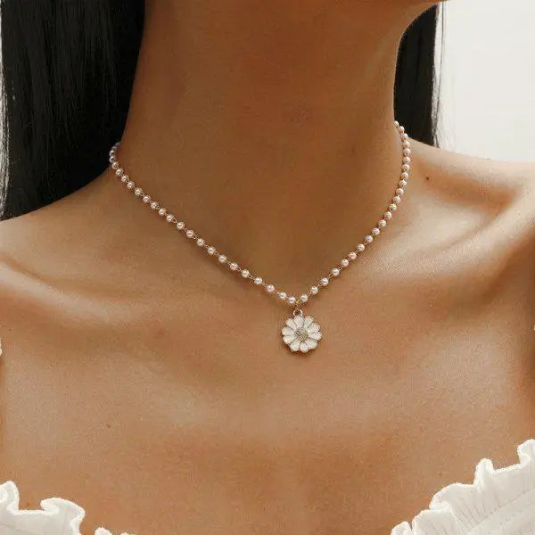 Delicate Pearl Necklace with Daisy Pendant for Women