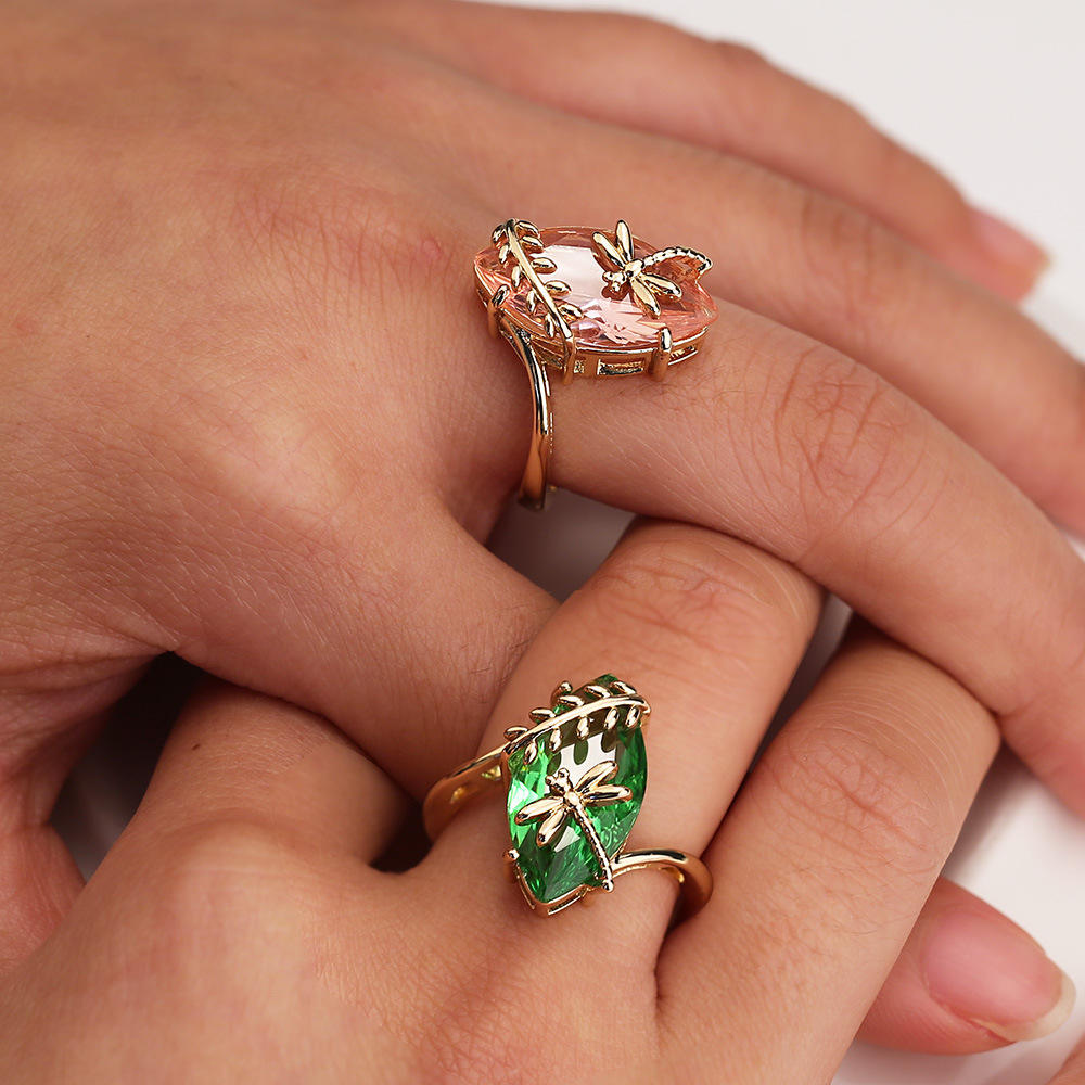 Vintage Ring with Crystal and Dragonfly