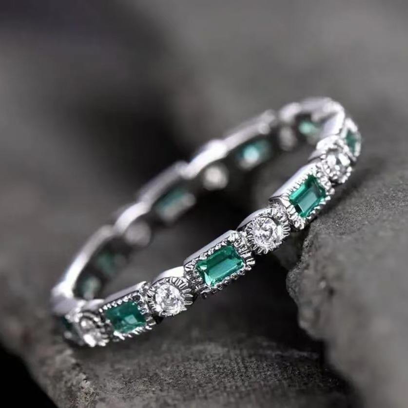 Vintage Ring with Green Cubic Zirconia