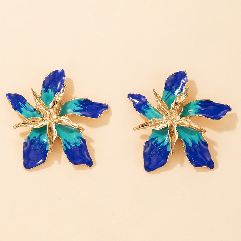 Blue and turquoise flower earrings for a vibrant look