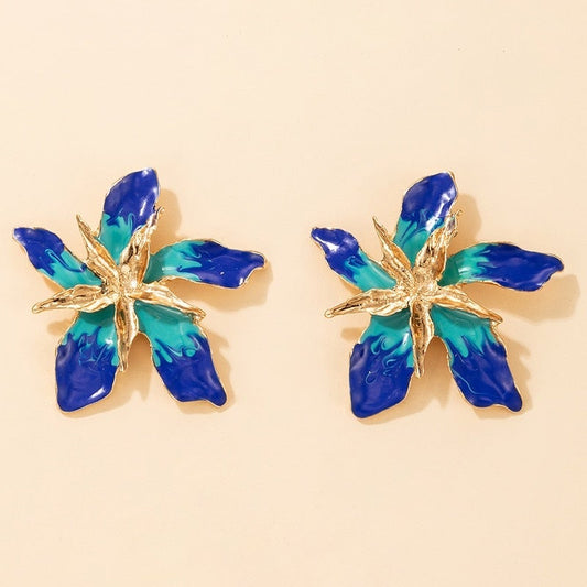 Blue and turquoise flower earrings for a vibrant look