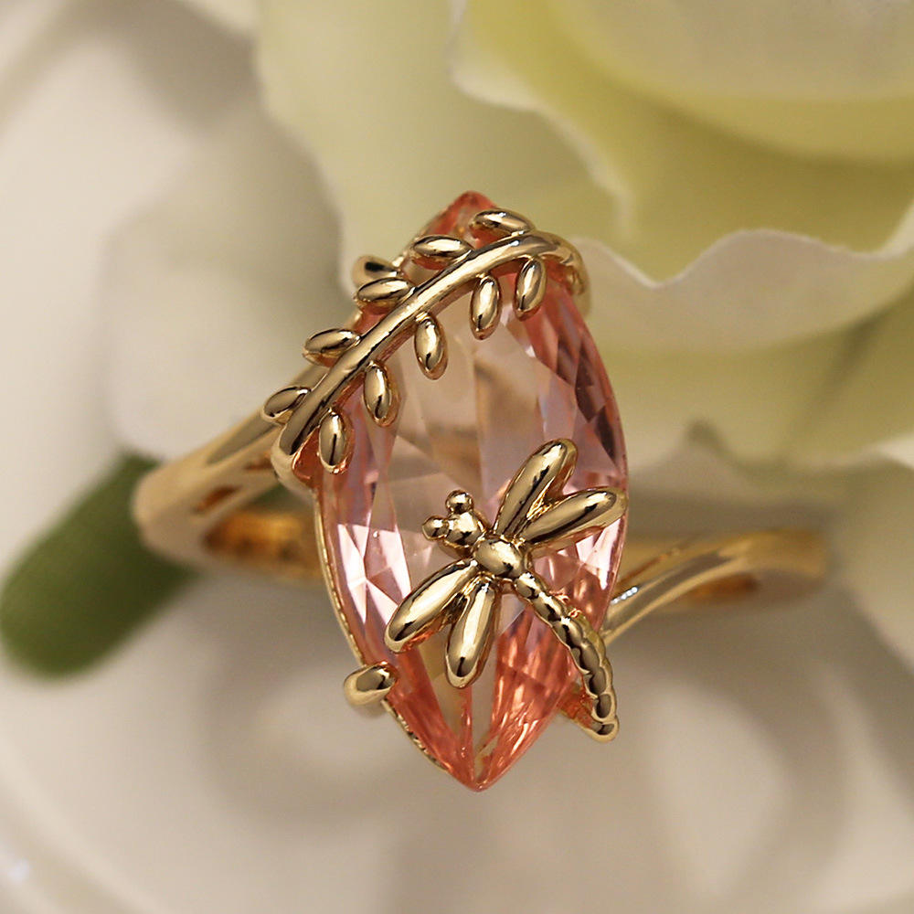 Vintage Ring with Crystal and Dragonfly