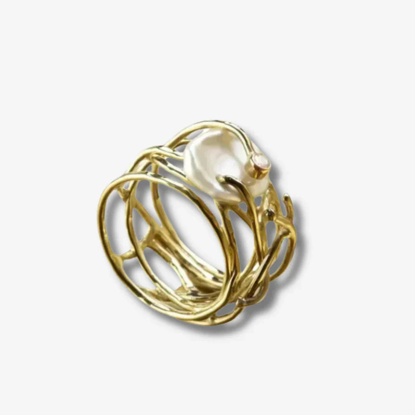 Vintage Pearl Ring — Timeless Elegance