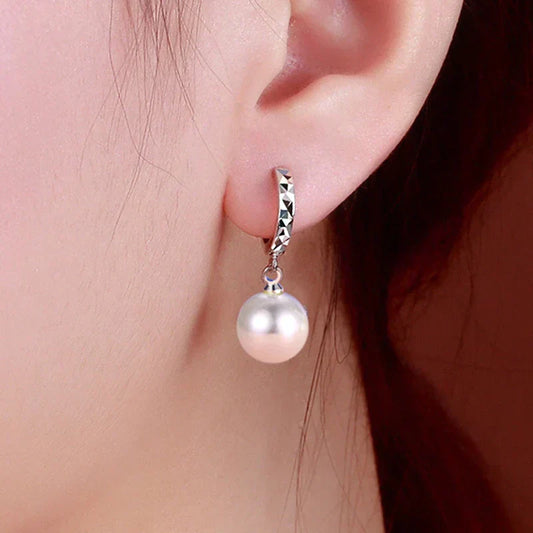 Elegant Pearl Earring with Delicate Hoop Design for Women
