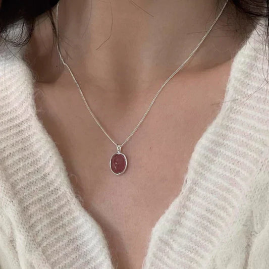 Elegant Necklace with Oval Strawberry Quartz Pendant