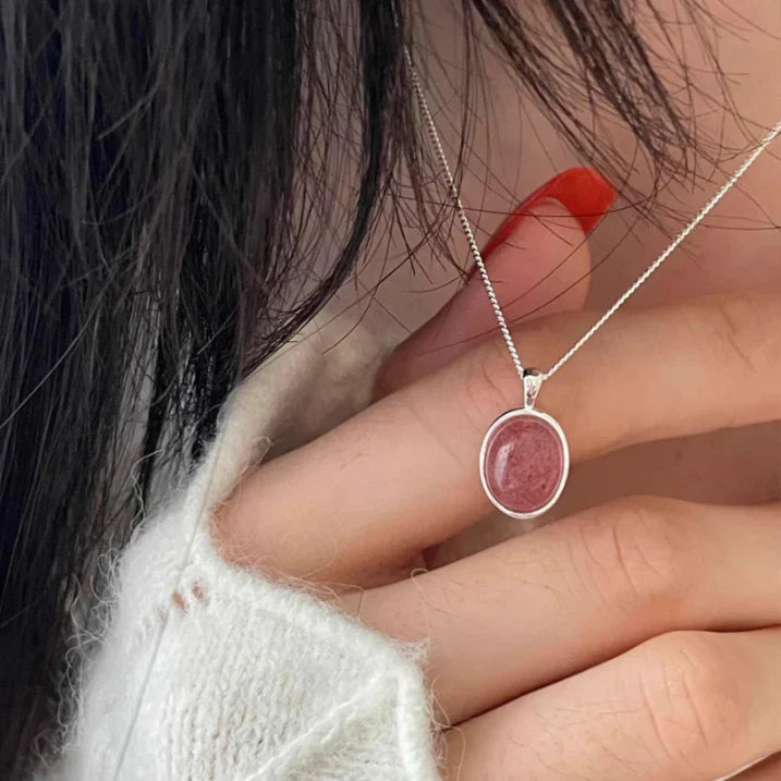 Elegant Necklace with Oval Strawberry Quartz Pendant
