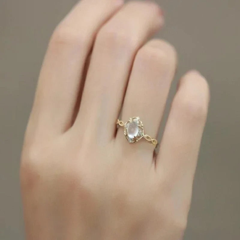 Vintage Ring with Moonstone