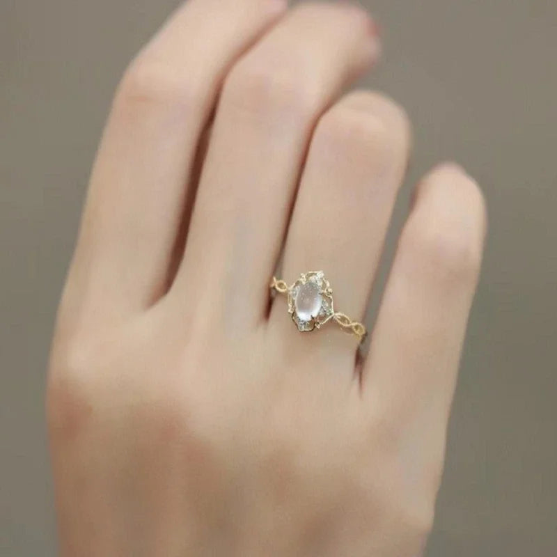 Vintage Ring with Moonstone