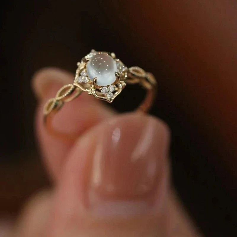 Vintage Ring with Moonstone
