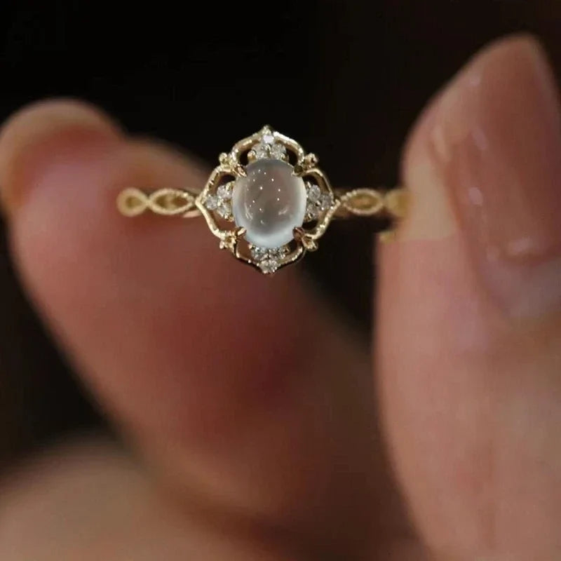 Vintage Ring with Moonstone