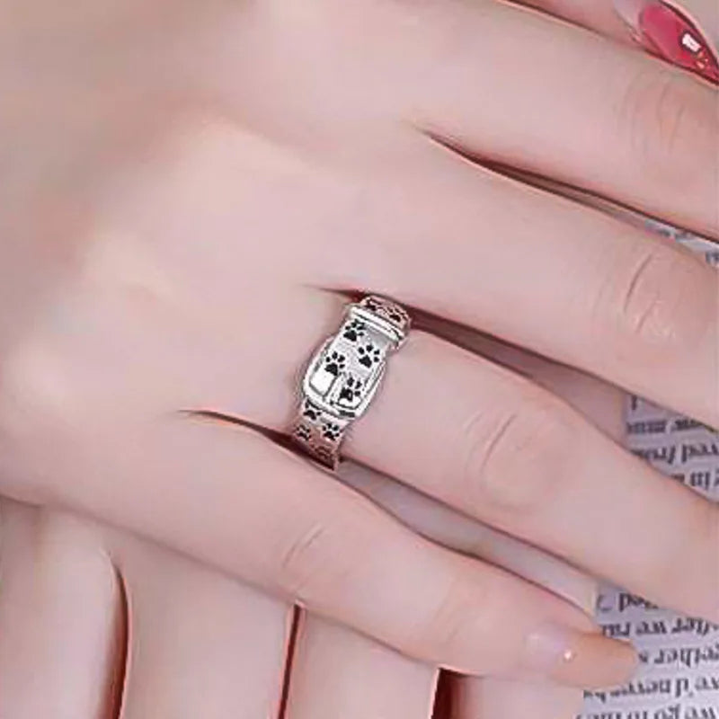 Elegant Paw Print Ring