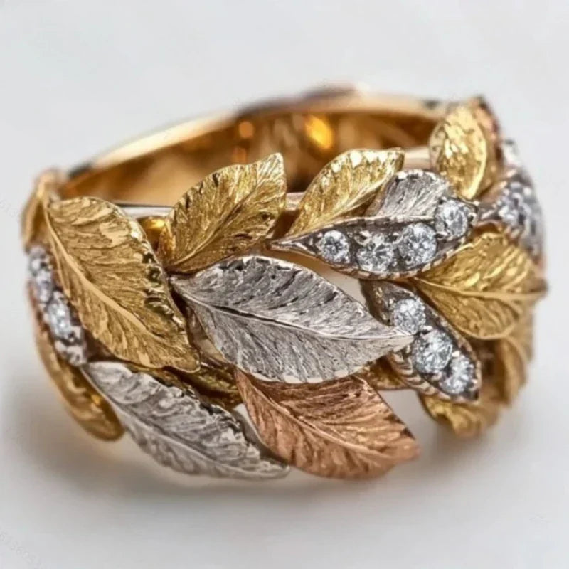 Tricolor Leaf Ring – Natural Elegance in Gold, Silver, and Copper