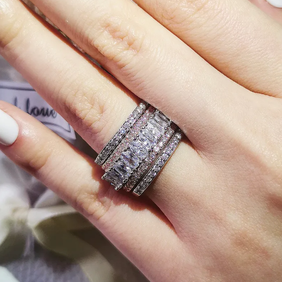 Simple Women's Ring with Stone