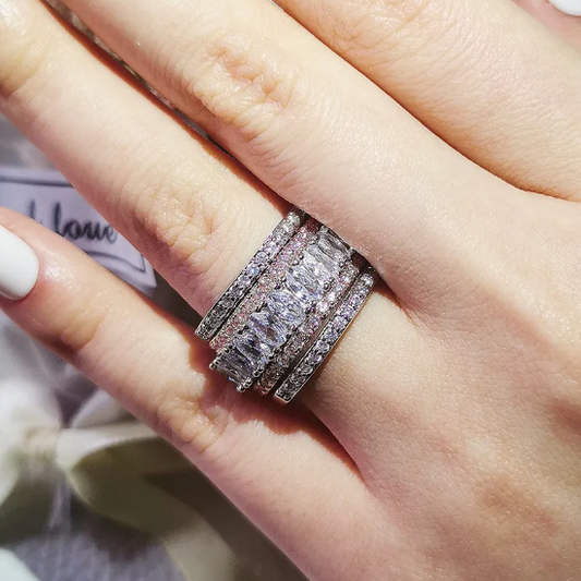 Simple Women's Ring with Stone