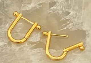 Modern hoop earrings for stylish everyday looks